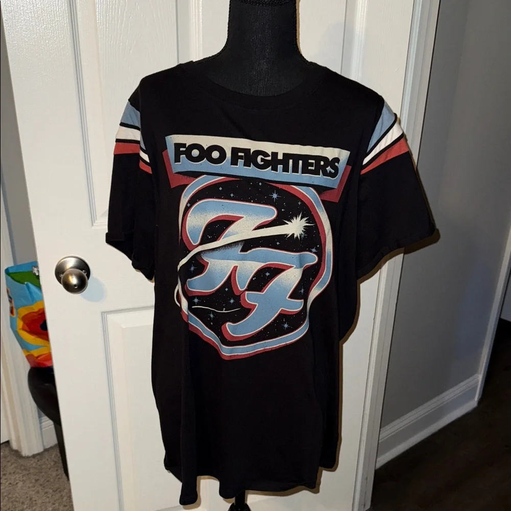 π€TORRID BLACK FOO FIGHTERS TOP SIZE 3Xπ€ - Picture 2 of 9